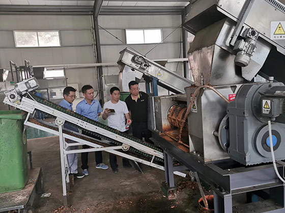 餐厨垃圾最新中国P站入口压榨机脱水现场