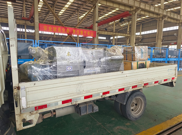 中国P站下载两台180最新中国P站入口挤压脱水机发货喽